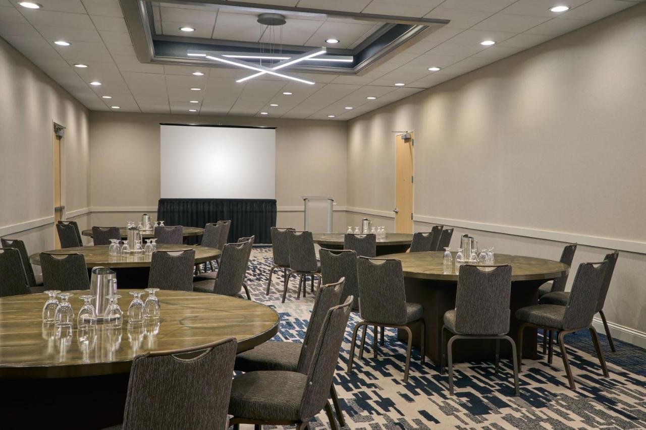 Delta Hotels By Marriott Minneapolis Northeast Extérieur photo