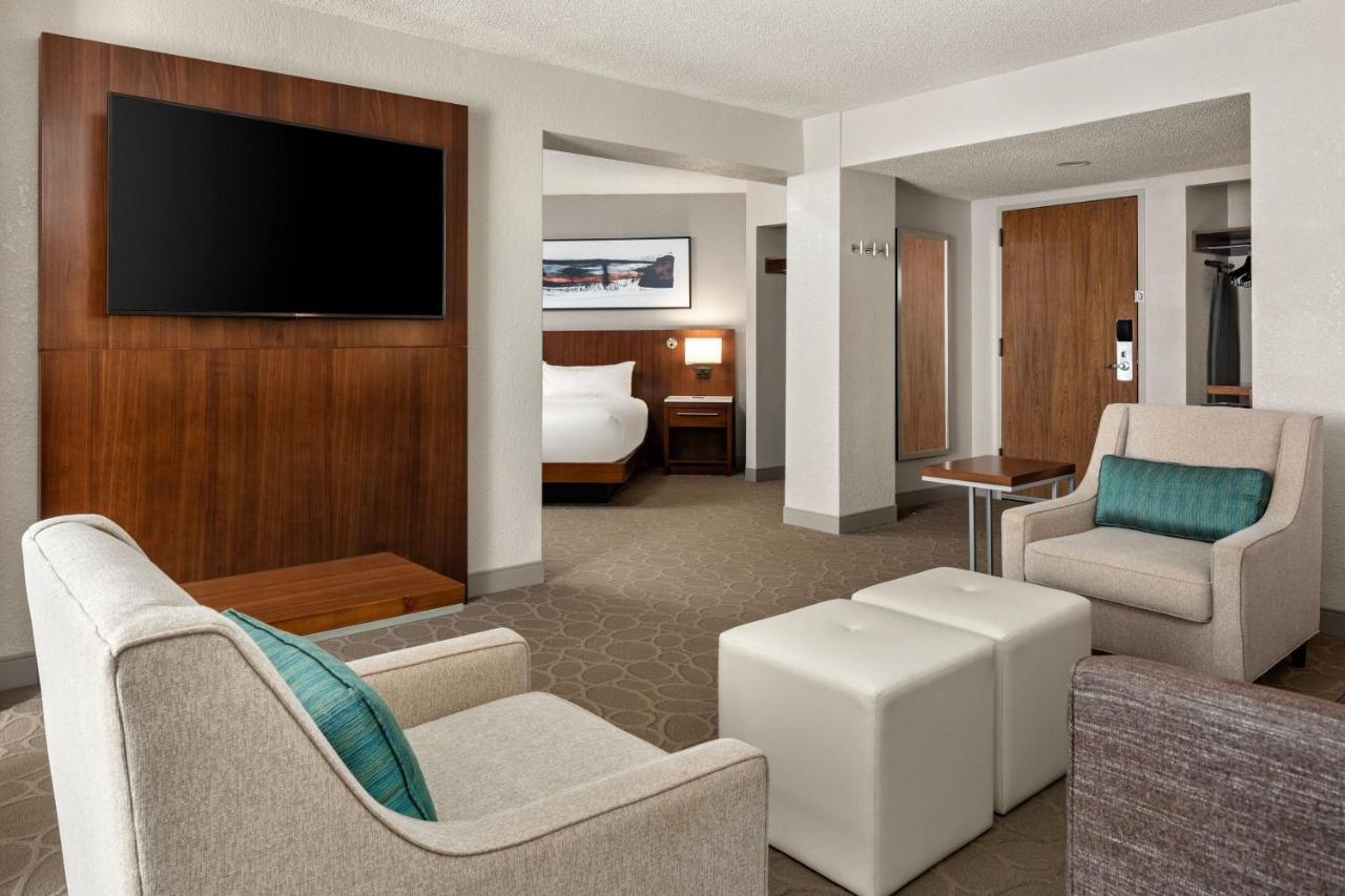 Delta Hotels By Marriott Minneapolis Northeast Extérieur photo