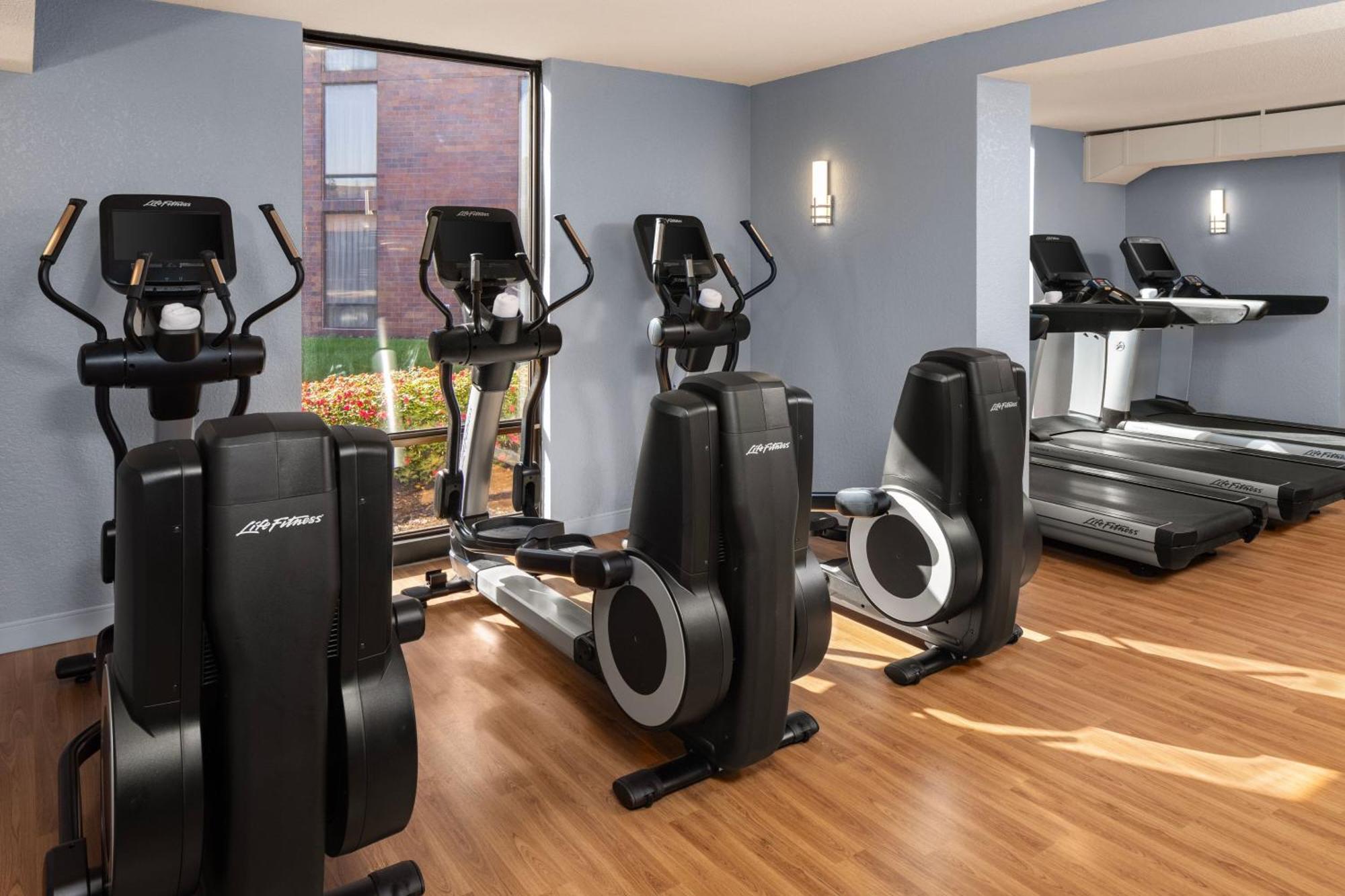 Delta Hotels By Marriott Minneapolis Northeast Extérieur photo