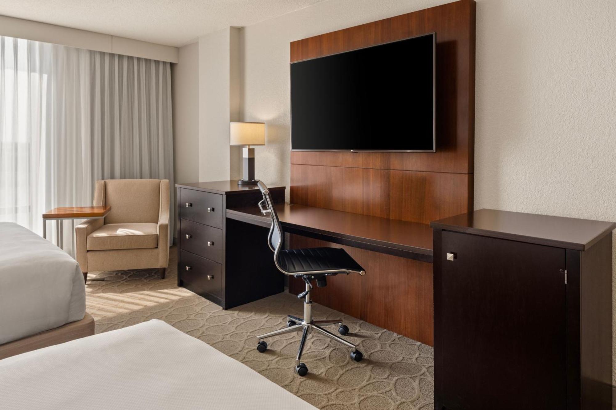 Delta Hotels By Marriott Minneapolis Northeast Extérieur photo