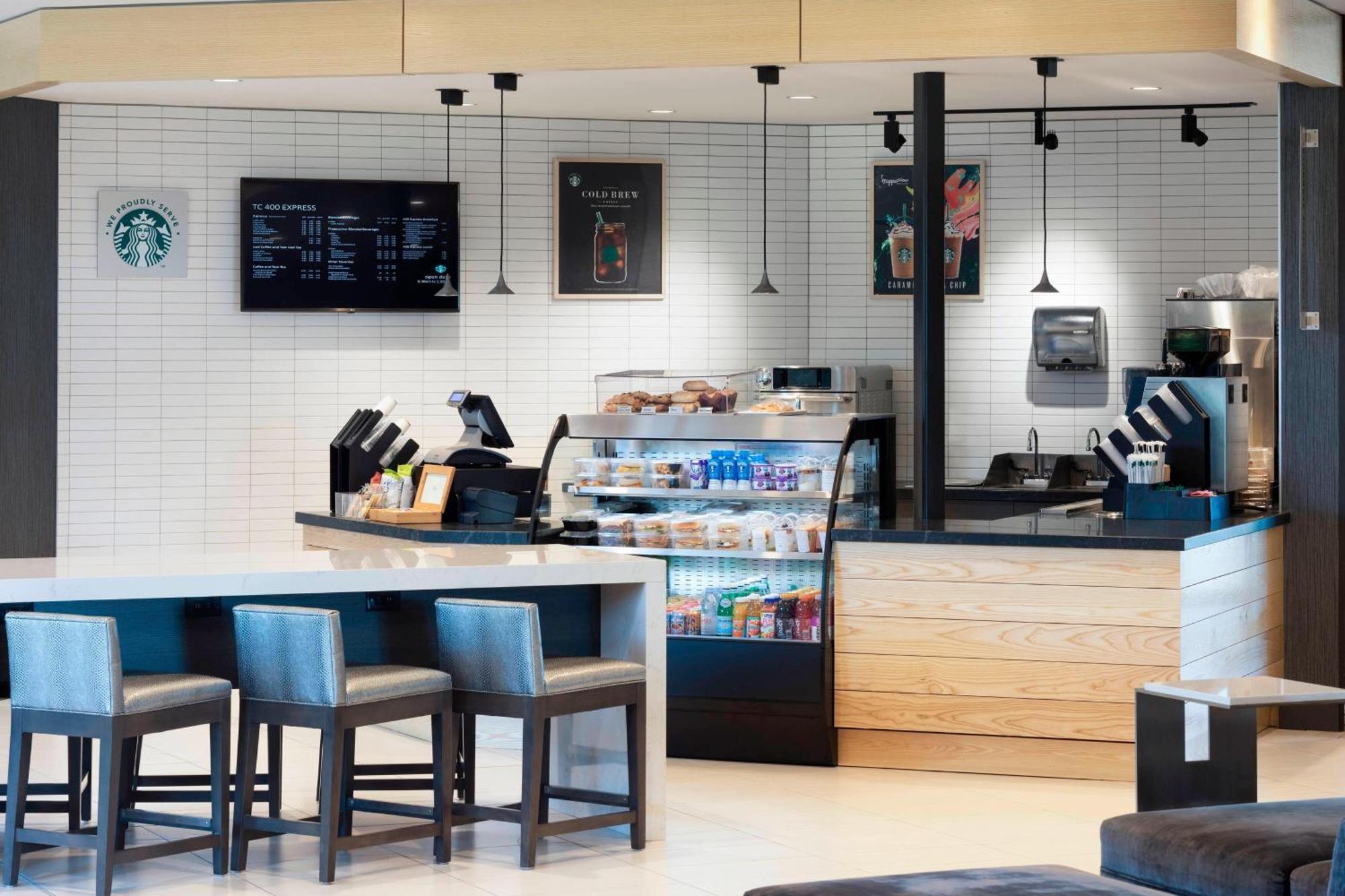 Delta Hotels By Marriott Minneapolis Northeast Extérieur photo
