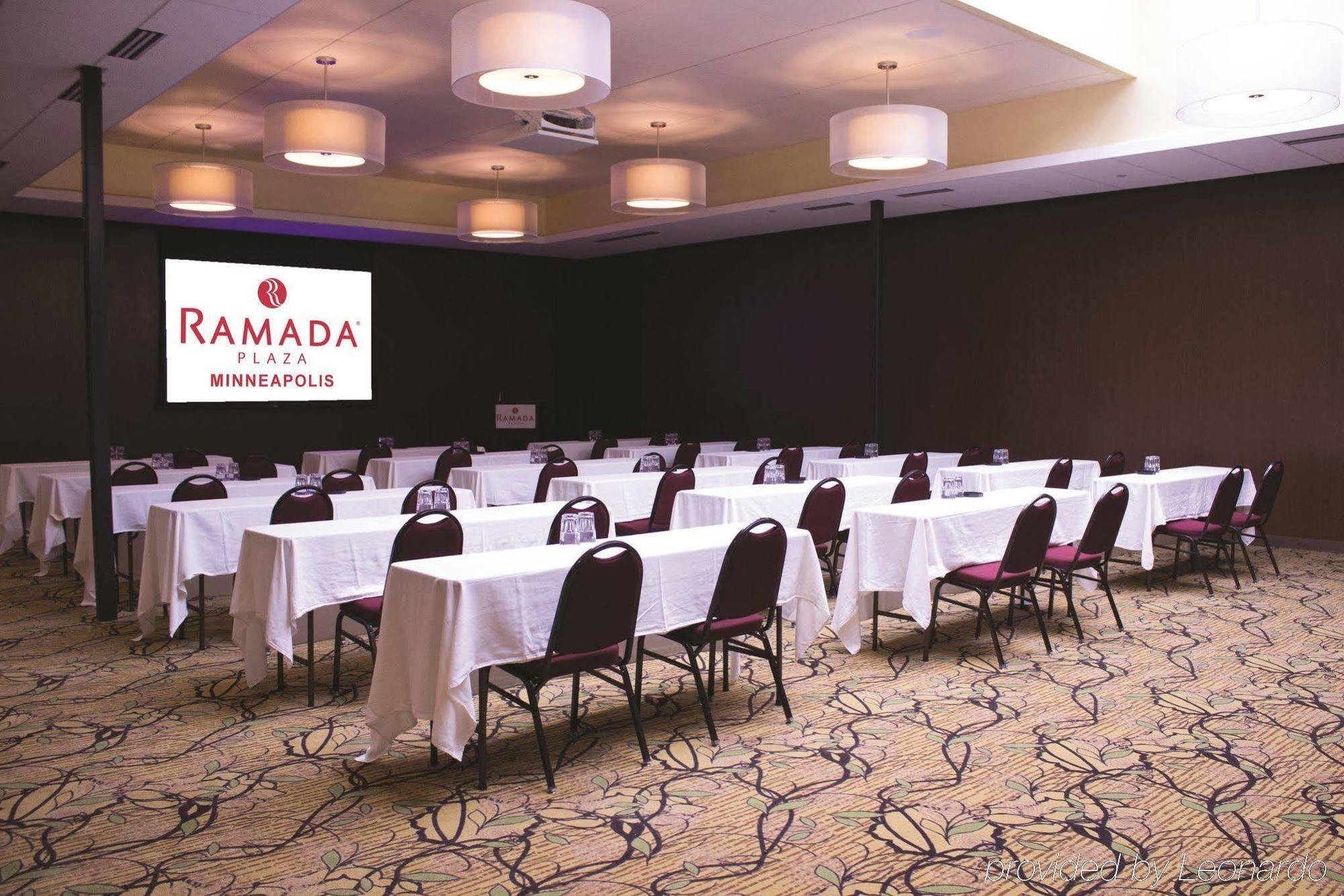 Delta Hotels By Marriott Minneapolis Northeast Extérieur photo
