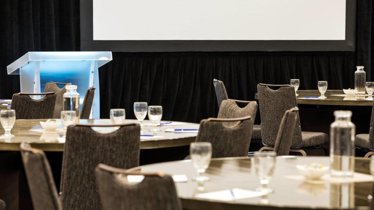 Delta Hotels By Marriott Minneapolis Northeast Extérieur photo