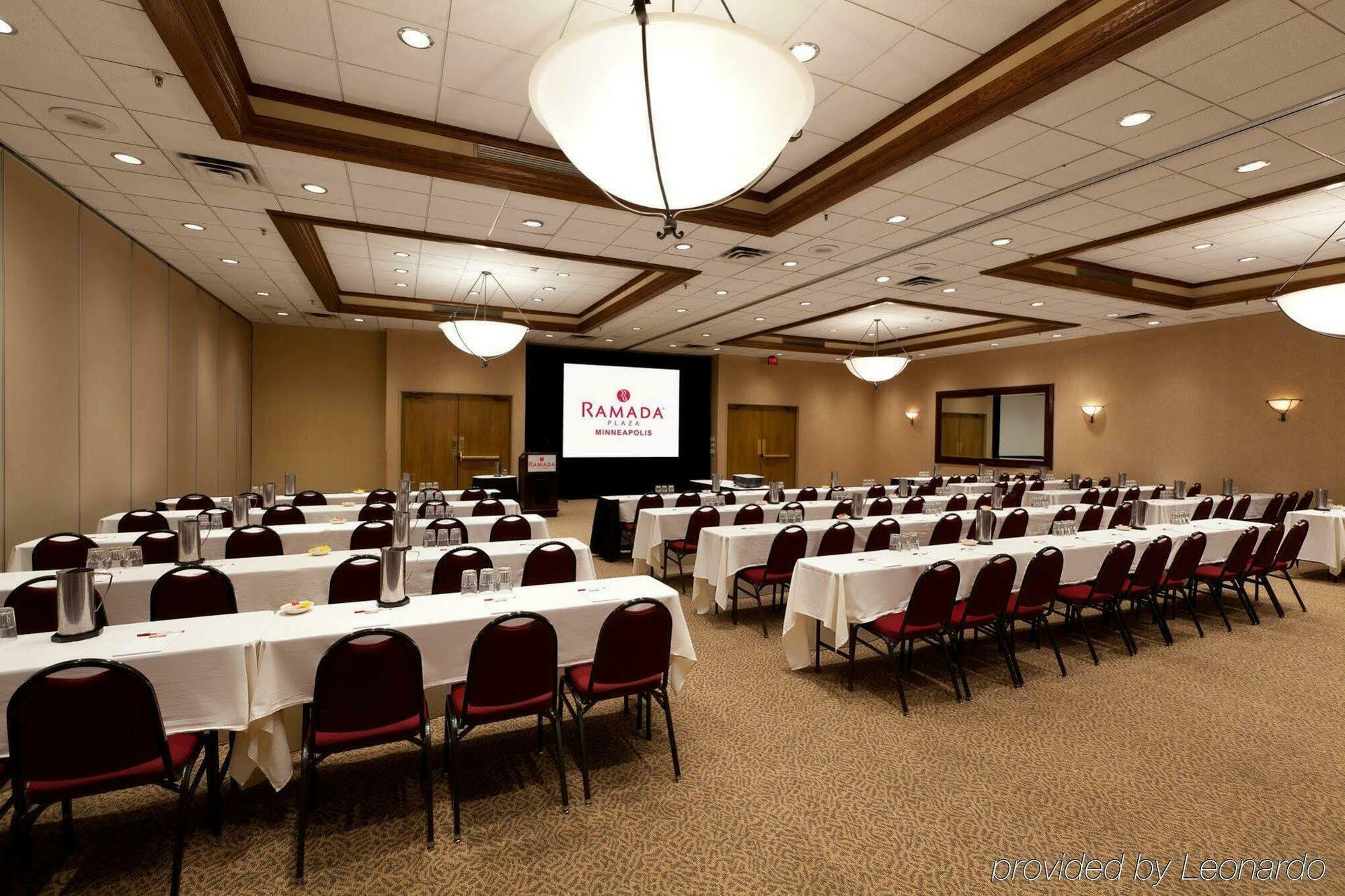 Delta Hotels By Marriott Minneapolis Northeast Extérieur photo